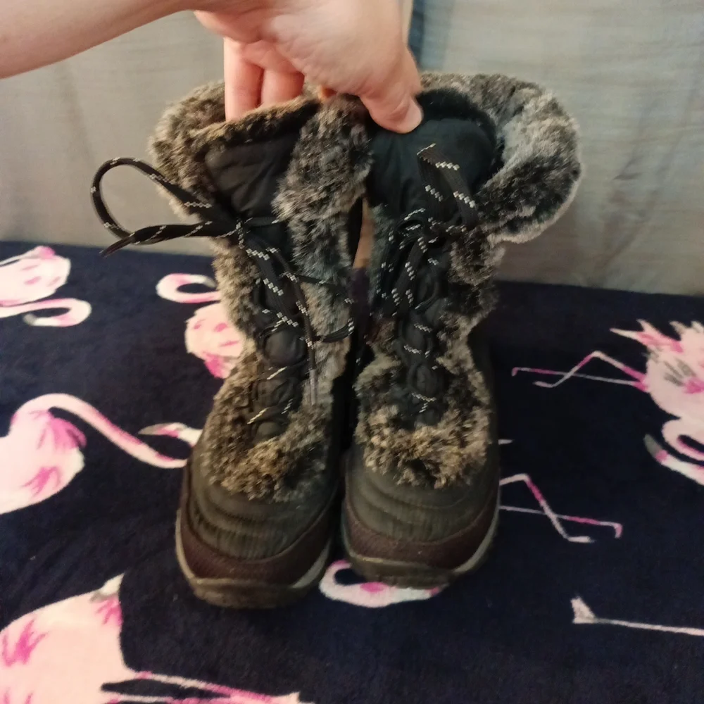 Girls The North Face Black Winter Snow Boots With Fur Trim Size 4